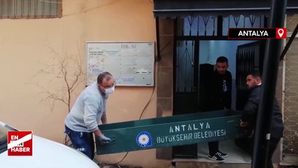 Antalya'da diş hekimi tabancayla başından vurulmuş halde bulundu