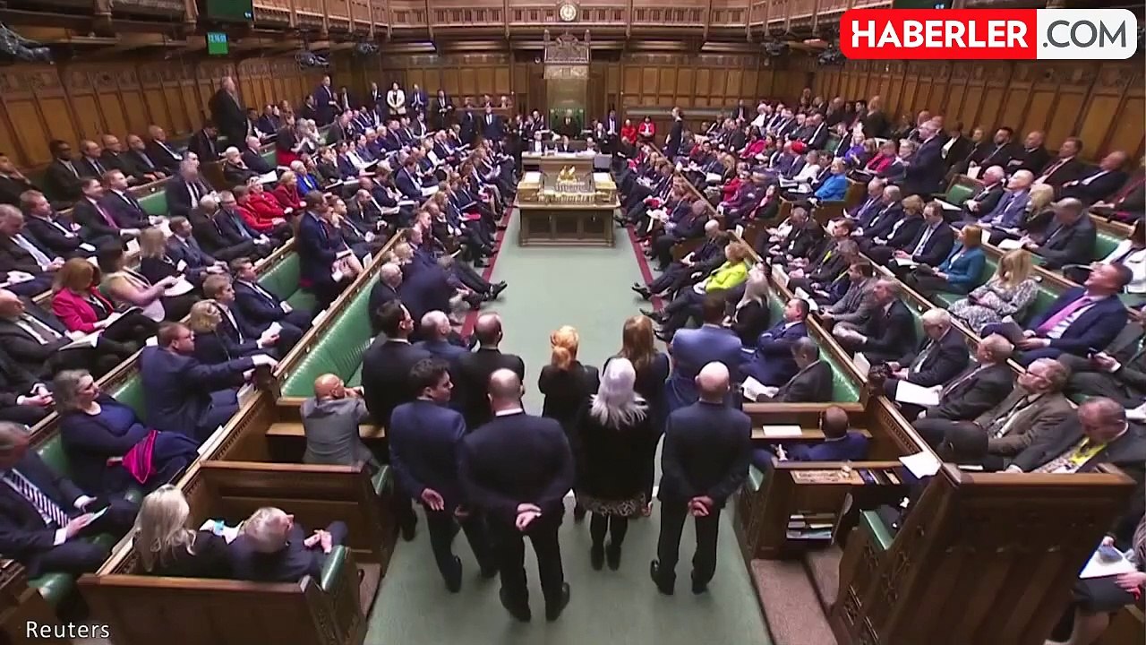 İngiltere, göçmenlere Ruanda'ya gitmeleri için 3 bin sterlin teklif etmeyi planlıyor