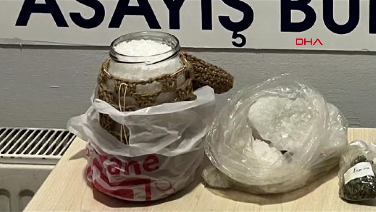 Eyüpsultan’da borcunu ödemeyen kadını rehin aldı