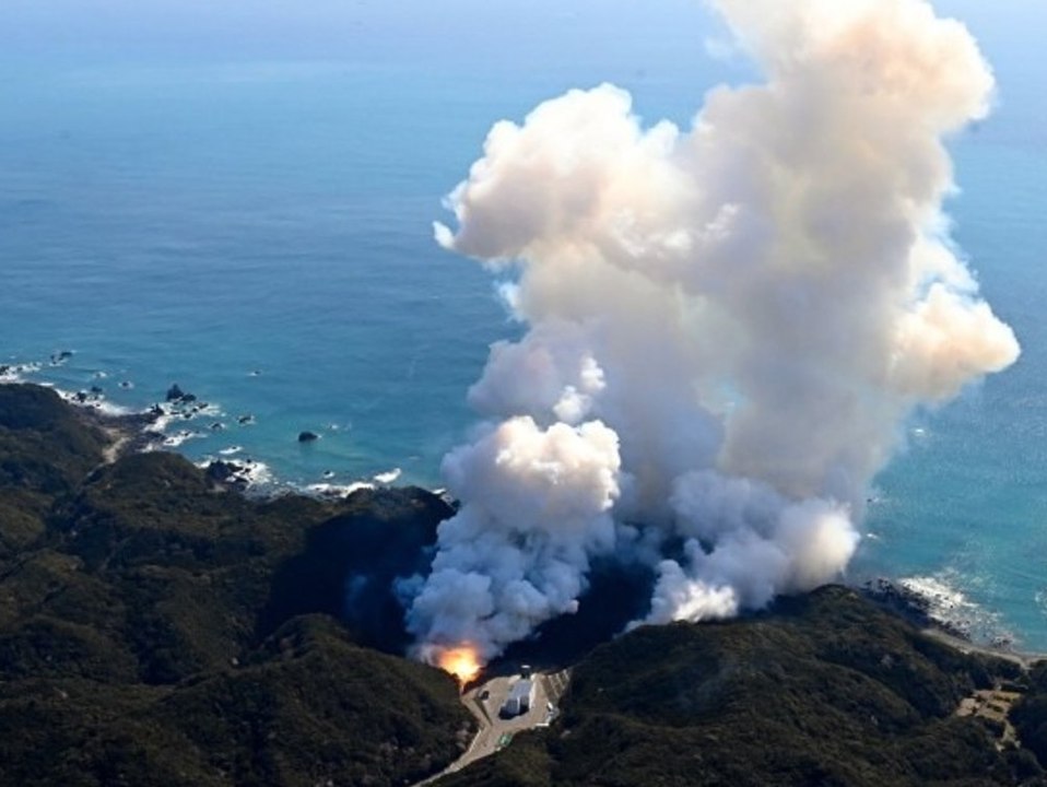 Rakete explodiert kurz nach dem Start