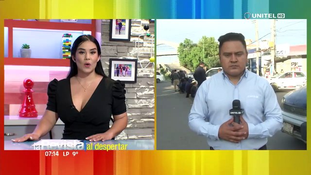 Transportistas del Valle Alto bloquean exigiendo respeto a sus paradas y reordenamiento de comerciantes