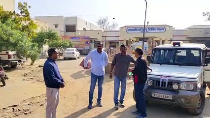 आय से अधिक संपत्ति मामले में महुवा जिला अस्पताल में तैनात चिकित्सक के ठिकानों पर ली तलाशी