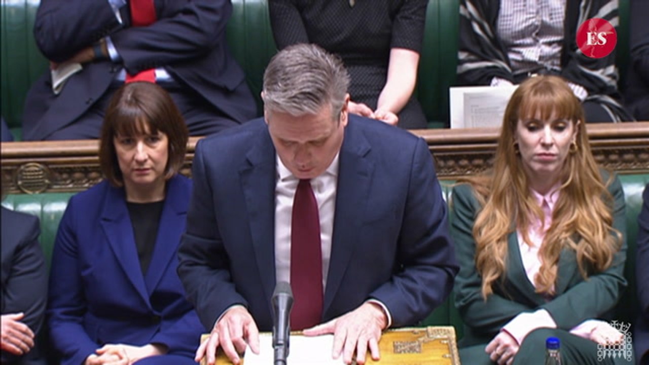 Keir Starmer clashes with Rishi Sunak over racist donor