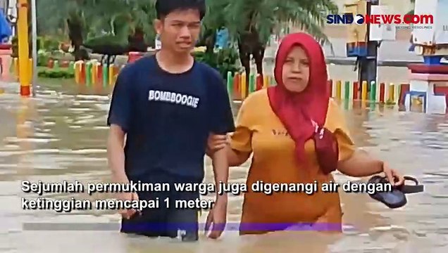 Jalur Utama Kota Sampang Lumpuh Terendam Banjir Usai Hujan Deras