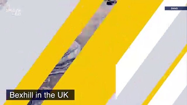 Fossilized Dinosaur Footprints Discovered by Family on a UK Beach