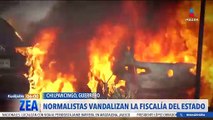 Normalistas vandalizaron la Fiscalía de Guerrero