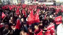 Özgür Özel mitingde Kemal Kılıçdaroğlu için halktan alkış istedi