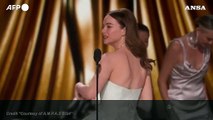 Emma Stone sul palco degli Oscar: 
