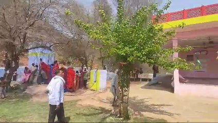 There was a queue of devotees in the flag march, the wind of reverence flowed
