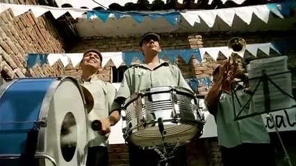 TODOS TUS MUERTOS trailer internacional