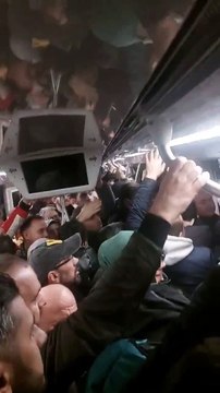 Bak Ekrem bak! Her şey çok mu güzel bir bak