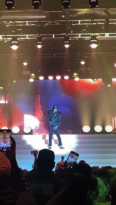 Offset pays homage to Michael Jackson at his Philadelphia concert