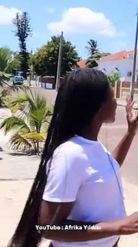 Mozambik’de bir Alman ile karşılaşan Mozambiklinin Türkçe sohbet edip, dilimizi nereden ve nasıl öğrendikleri hakkında konuşmaları