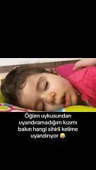 Uyanmamakta ısrarcı olan kızını sihirli kelimeyle uyandıran anne 