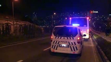 Başakşehir’de "yol verme" kavgası: Otobüs şoförünü bıçaklayıp...