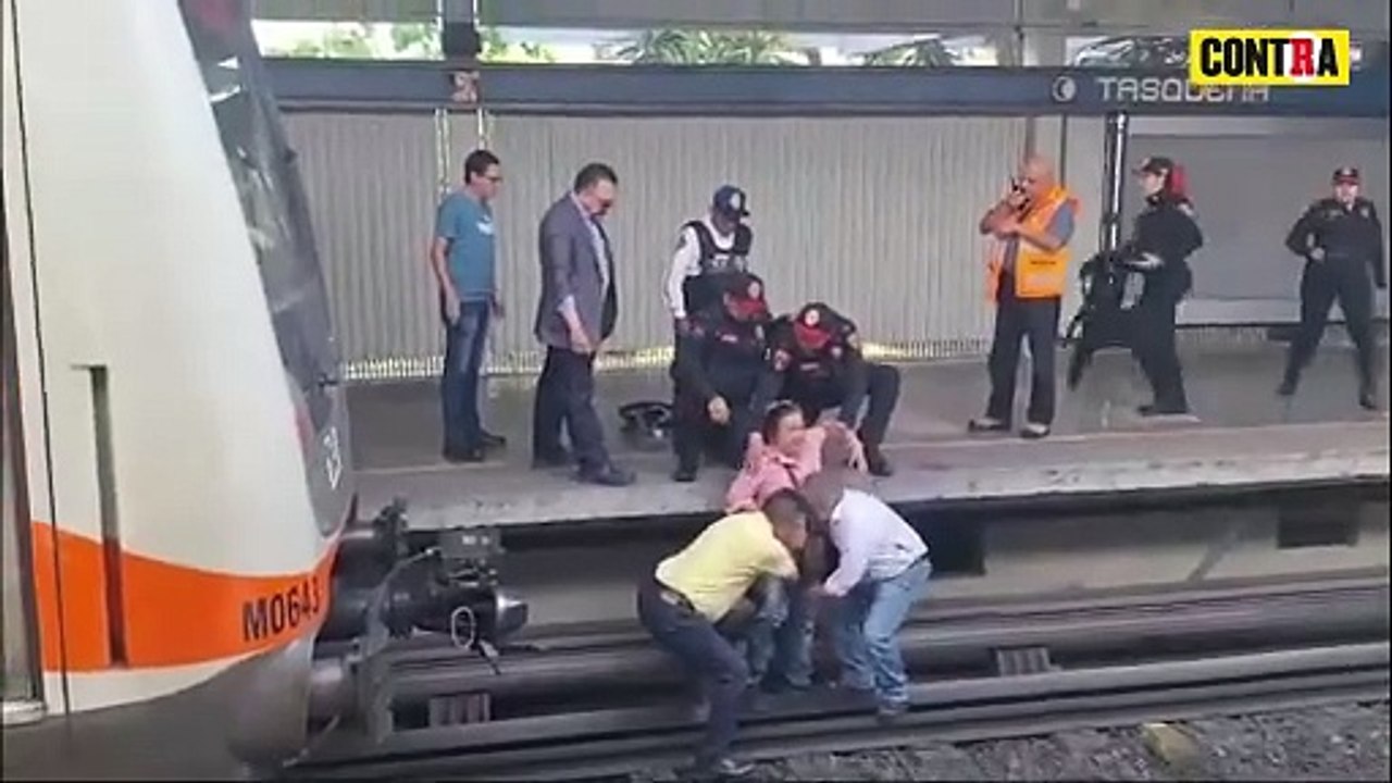 ABUELITA BAJA A LAS VÍAS DEL METRO PARA RECUPERAR SU DENTADURA - Vídeo ...