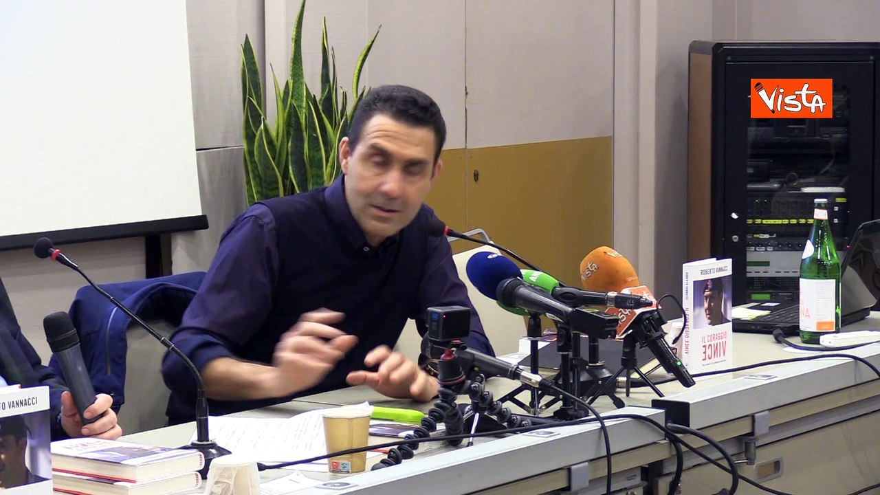 Vannacci: "Adesso se uno non si dichiara antifascista non pu? parlare. Io mi rifiuto di farlo"