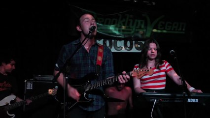 Savoir Adore - Honestly (Live Coco 66 2010)