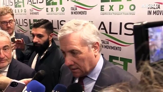 Houthi, Tajani: Per difendere le navi dobbiamo abbattere i droni