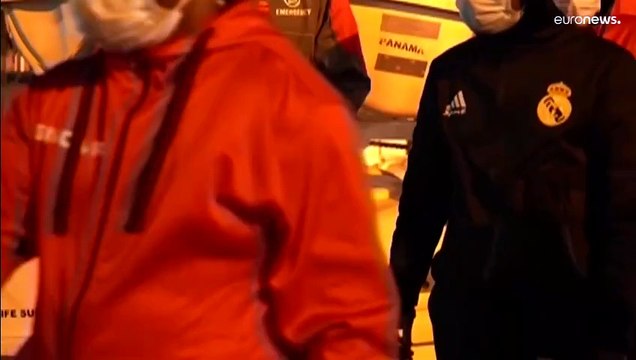 شاهد: إنقاذ 52 مهاجرًا في البحر المتوسط ونقلهم إلى إيطاليا