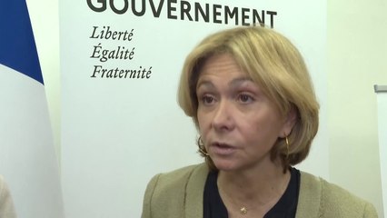 Télécharger la video: JO de Paris: Valérie Pécresse (présidente du Conseil régional d'Île-de-France) assure que 