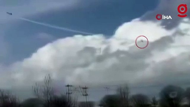 Konya'da pilotun düşen uçaktan atlama anı kamerada