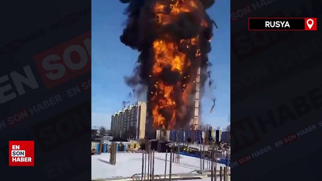 Rusya'da inşaat halindeki bina yandı
