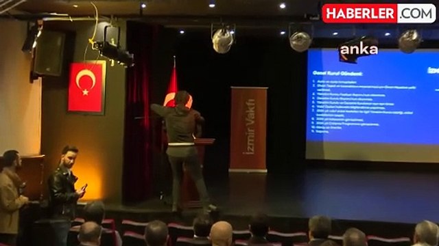 İzmir Büyükşehir Belediye Başkanı Tunç Soyer, İzmir Vakfı'nın 2024 Yılı Genel Kurulu'na katıldı