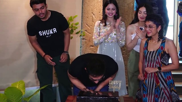 Aamir Khan celebrates his 59th birthday by cutting the cake with ex-wife Kiran Rao