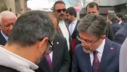 Bakan Yumaklı ile görüşen bir kadın baygınlık geçirdi