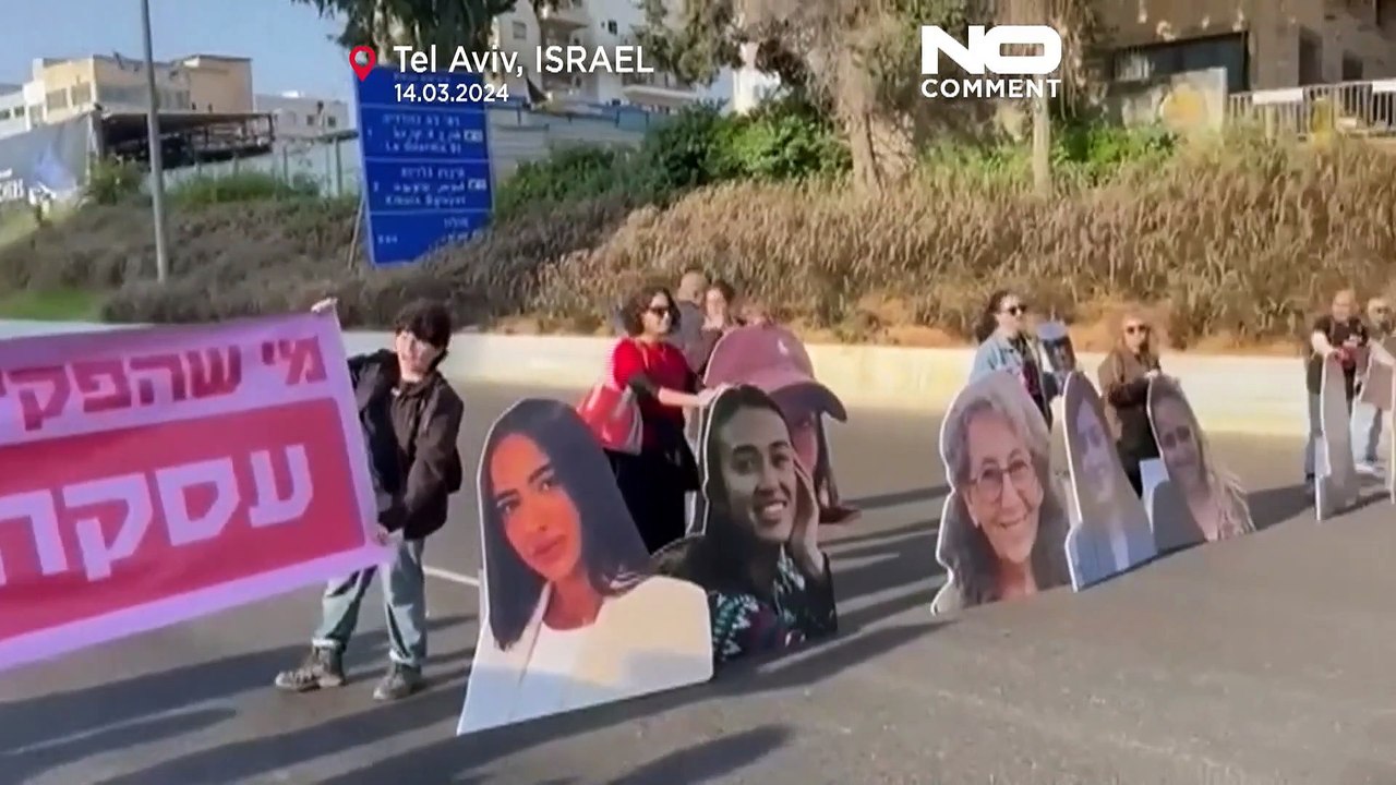 NO COMMENT: Israelíes bloquean la carretera principal de Tel Aviv exigiendo la liberación de rehenes