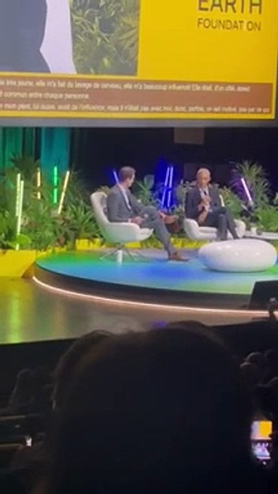 L’ancien président américain Barack Obama de passage à Paris parler de #transition #énergétique.  Son message d’optimisme, de foi en la jeunesse et en l’humanité.   #CnitParisLaDéfense #BarackObama