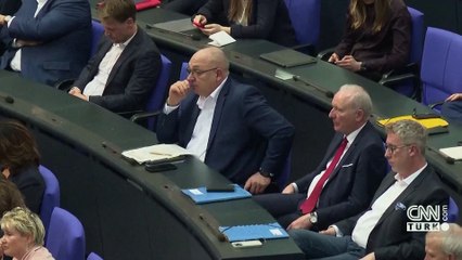 Alman Başbakan'dan "Ukrayna’ya yardım" çağrısı