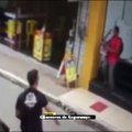Lutador de jiu-jitsu dá voadora e impede furto em loja no Ceará