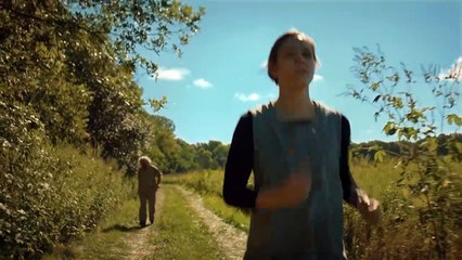 Run! | movie | 2021 | Official Clip