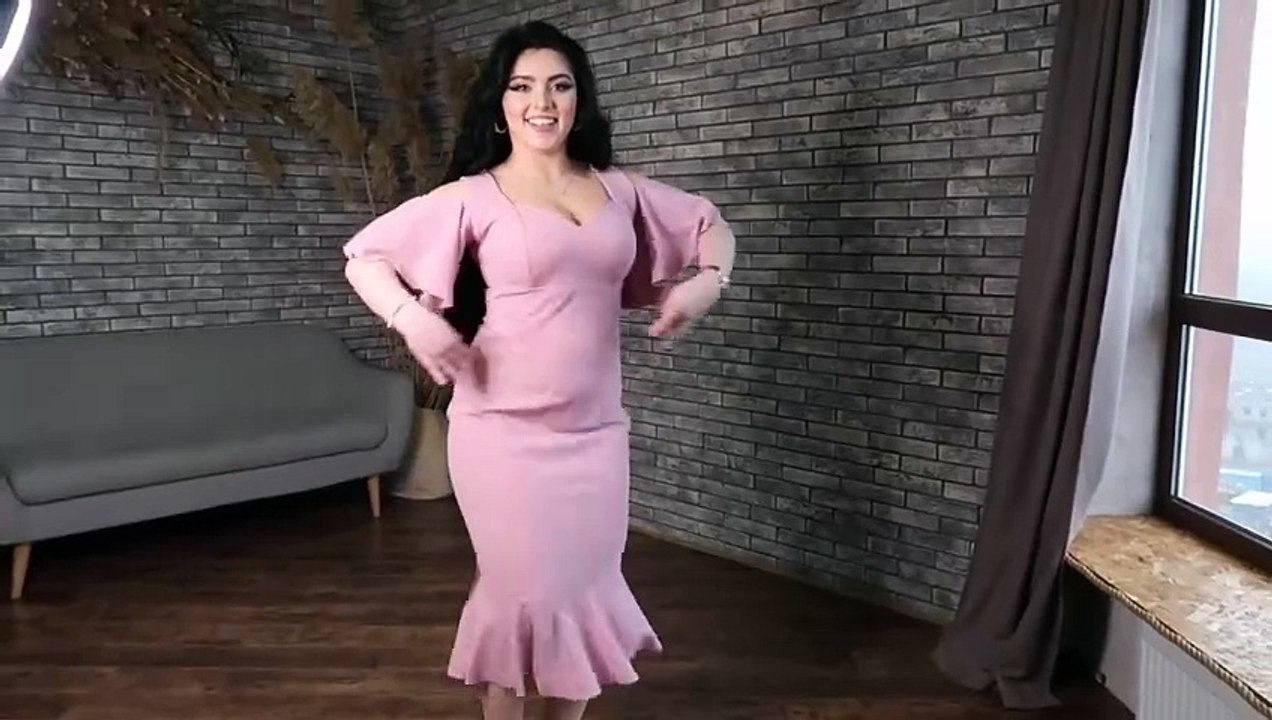 ALLA AZIZA BELLY DANCER- MOGHRAM YA LEIL الاَ عزيز ترقص علي أغنيه راغب علامة مغرم يا ليل )