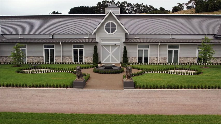 A peek into the world of six-time Olympic equestrian Mary Hanna | The Border Mail | Wodonga, VIC