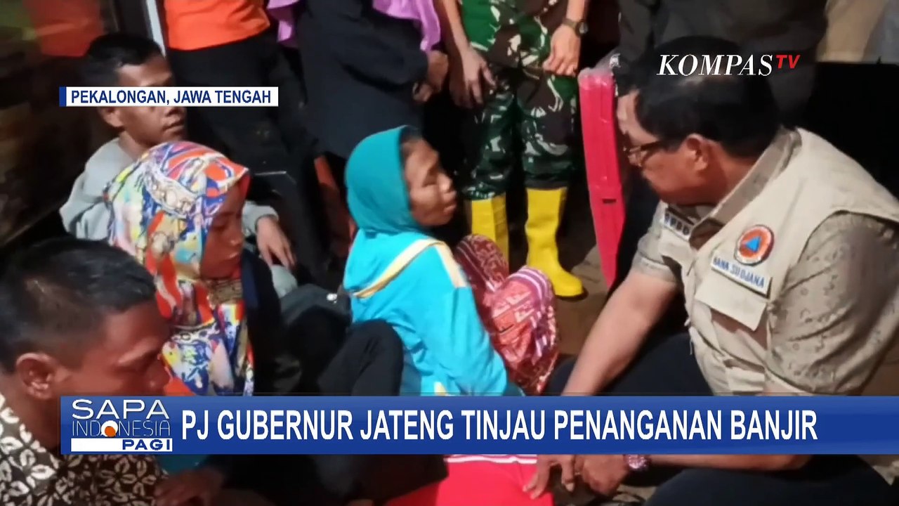 Pj Gubernur Jateng Berikan Bantuan pada Korban Banjir Bandang di Pekalongan