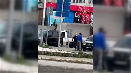 Yol verme tartışmasında havaya ateş açtı