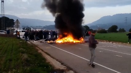 Funcionarios bloquean accesos a cárceles catalanas por el asesinato de la cocinera en Mas d'Enric