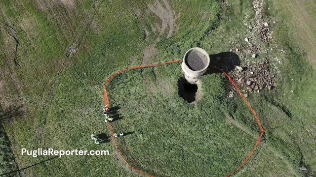 Video con drone rivela frana su linea Foggia-Caserta, ecco perchè è stata chiusa la tratta dove è in atto il movimento franoso tra Ariano Irpino e Montecalvo - il filmato