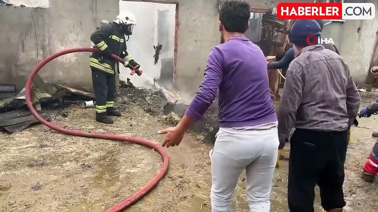 Köyde yangın faciası: Kalorifer kazanında çıkan yangın eve, ahıra ve samanlığa sıçradı