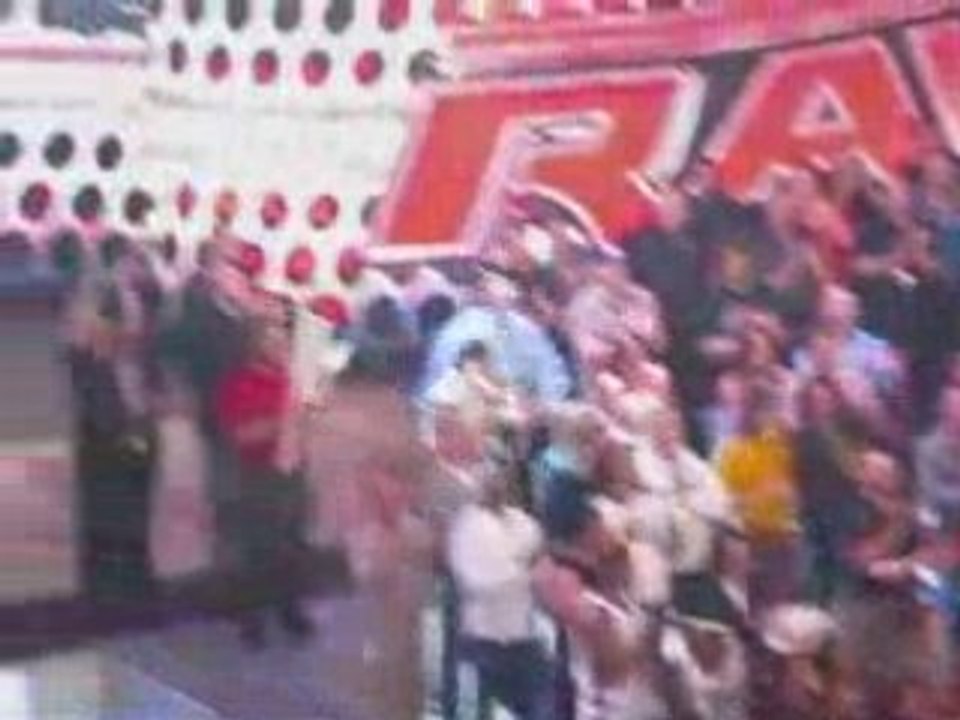 Undertaker & Vince Show Apprecitaion To Ric Flair - 3/31/08