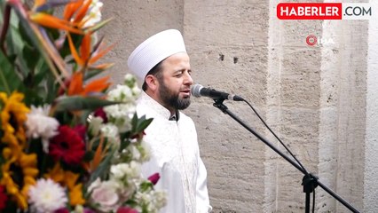 Kutsal emanetlerden Hırka-i Şerif ziyarete açıldı
