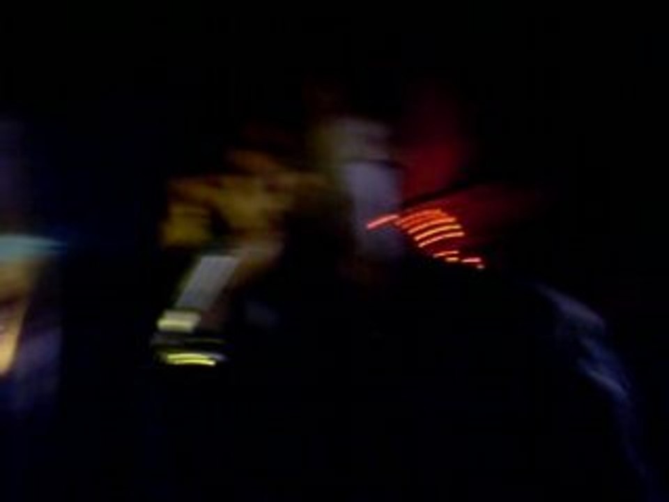 Bakary & Karl J - PARIS MALADE live GAMBETTA 04/04/2008