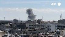 تصاعد أعمدة الدخان فوق رفح جنوب غزة