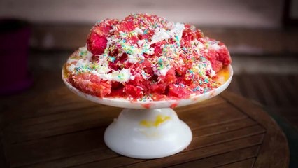 Torte disastrose, l'importante è provarci: il trend social che rincuora chi è negato in cucina