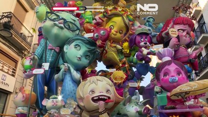 NO COMMENT: Las Fallas vuelven a las calles de Valencia