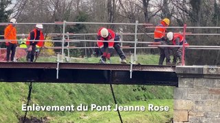 Le Pont Jeanne Rose prélevé pour être réparé