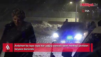 Mart ayında kar sürprizi! Cadde ve sokaklar beyaza büründü